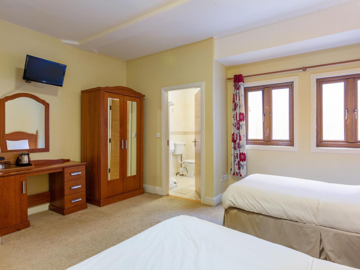 Tudor House Guest House 邓加文 外观 照片