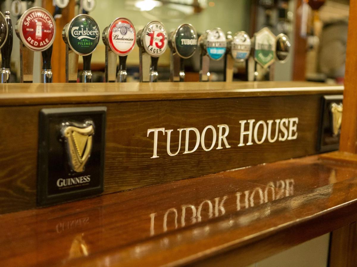 Tudor House Guest House 邓加文 外观 照片